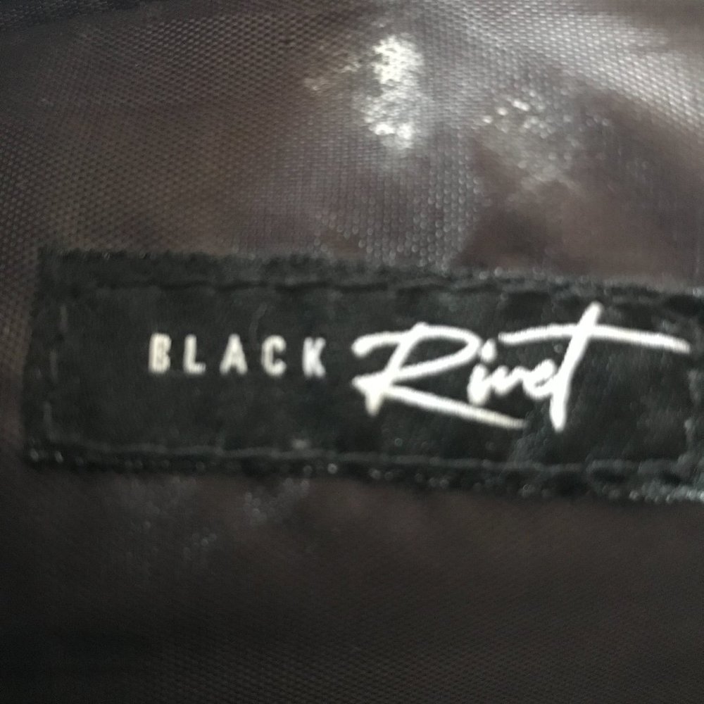 Wilsons Leather Black Rivet Distressed Leather bag - Picture 13 of 13